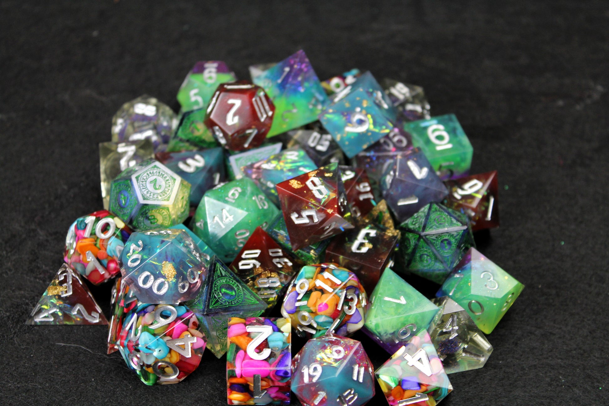 Mystery Bag!
Each bag contains 6 random sets of sharp edge polyhedral dice. Each set will be different - no duplicates!