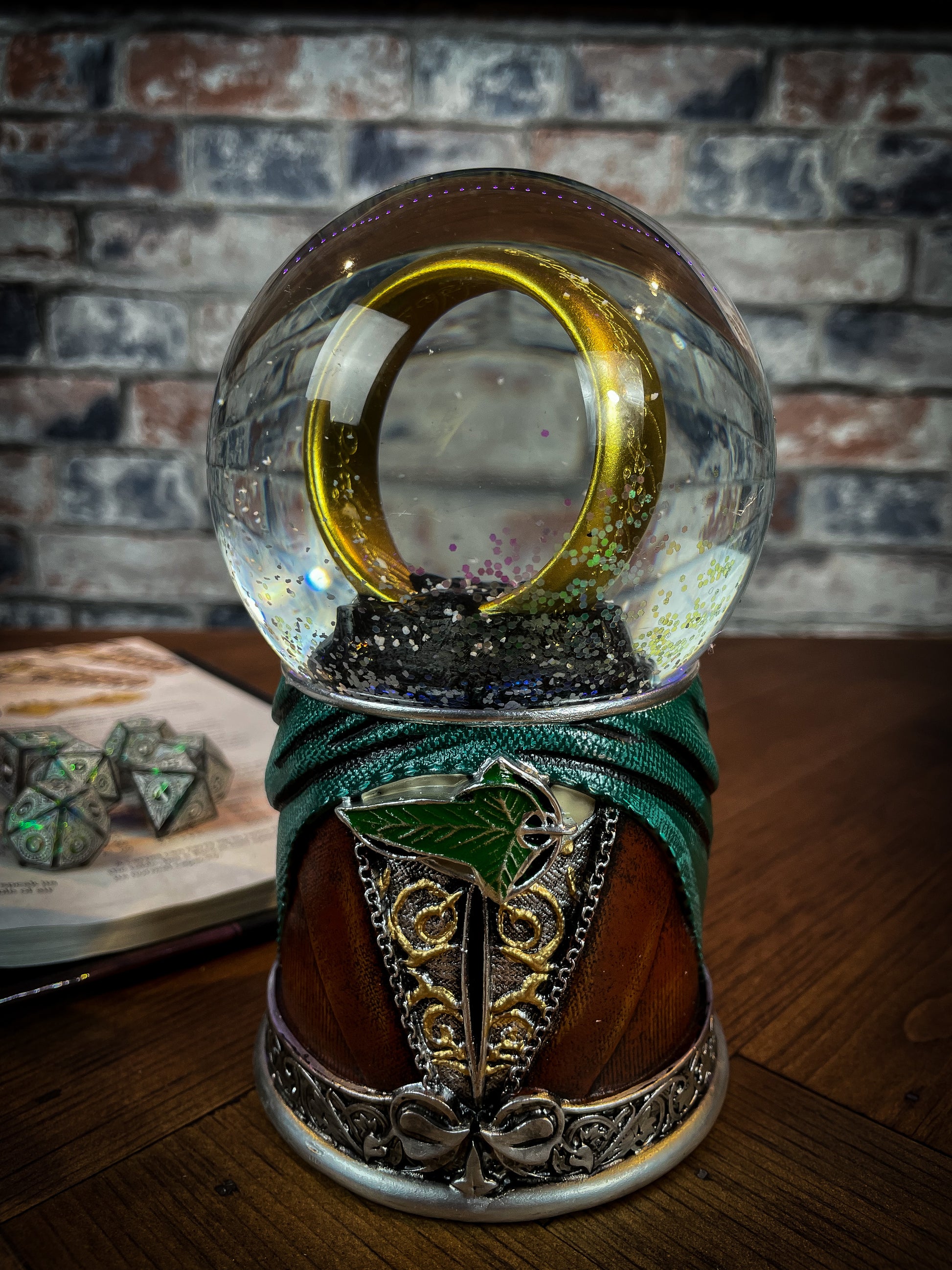 Lord Of The Rings Frodo Hand Painted Resin Snowglobe. Free UK Delivery With Fandomonium