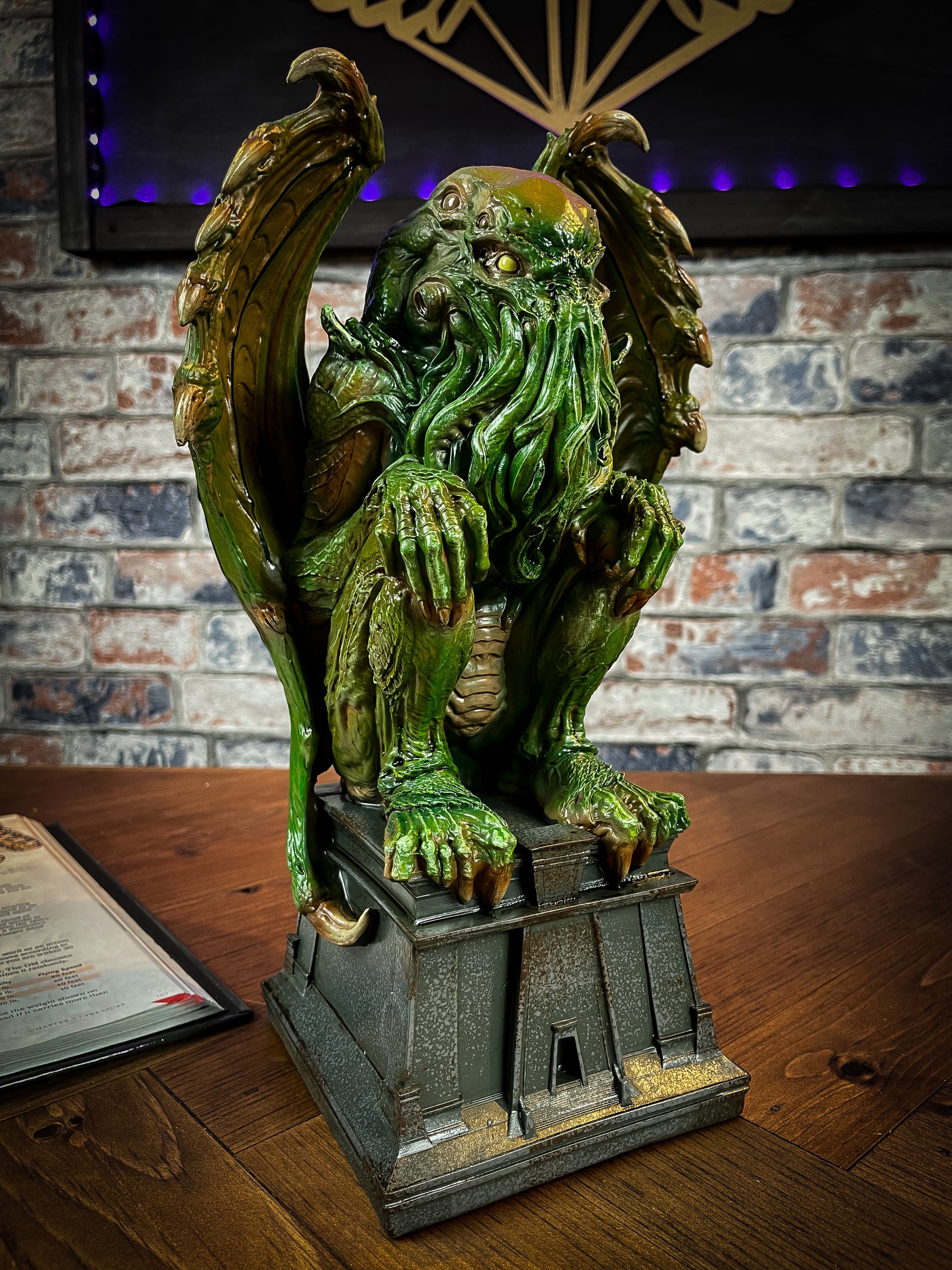 Created by internationally renowned Gothic and Fantasy artist James Ryman, this monstrous figurine holds the spirit of Cthulhu. He is said to resemble a human octopus and stands hundreds of metres tall. Free UK delivery by Fandomonium