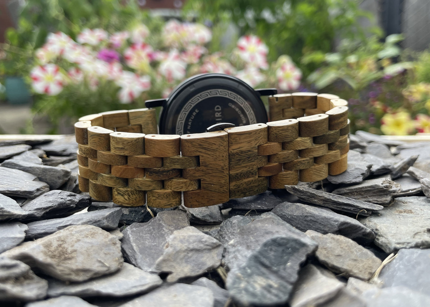 Walnut Interlocking Strap Self Winding Wooden Eco Watch
Made from solid walnut, these watches are both comfortable to wear and a unique timepiece.