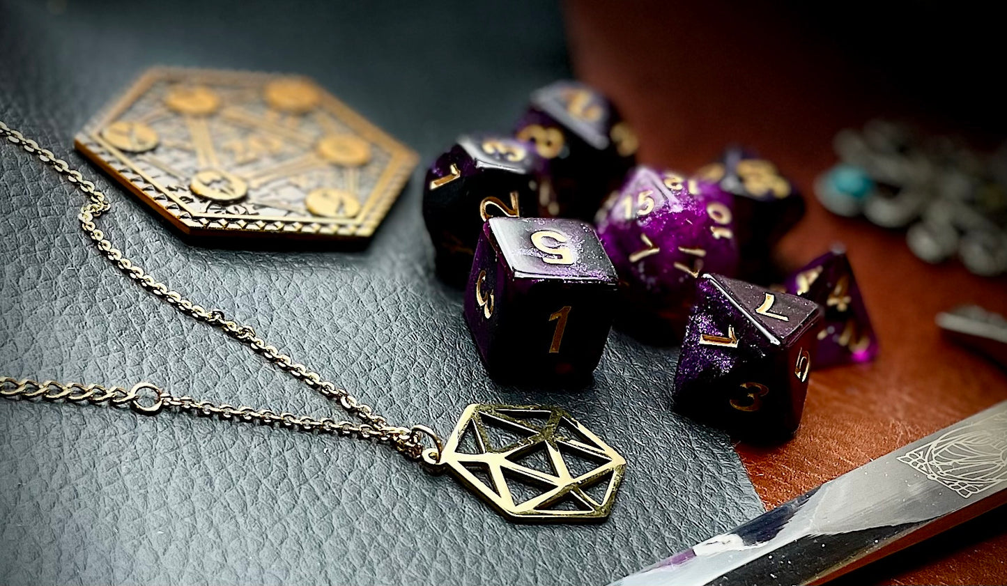 Purple Galaxy Polyhedral Dice Set Travel the galaxy with these purple shimmer resin polyhedral dice sets are a perfect addition to any dice collection. They are standard 16mm polyhedral dice sets perfect for Tabletop games and RPG's such as pathfinder or dungeons and dragons. This set includes one of each D20, D12, D10, D%, D8, D6, D4.
