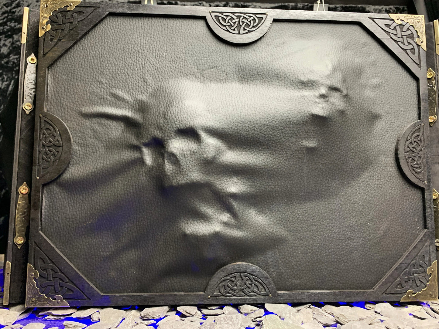The Screen Of Trapped Souls Dungeon Master Screen Beware the screen of trapped souls! Made from solid wood with a black PU leather front; this screen is made to create atmosphere at your table. Complete with 3D skulls and hands protruding from the screen itself; stretching very planes of existence to escape!