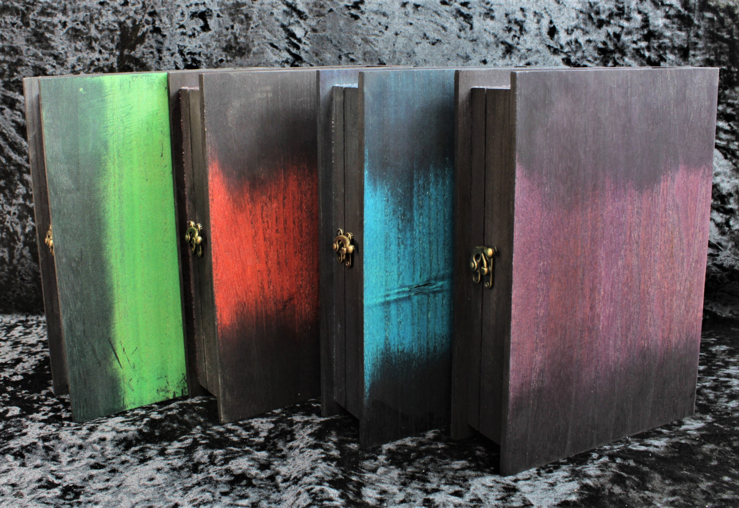 Viking Vegvisir Style Design Solid Wood Dungeon Master Screen - Choice of Colours. Free UK Delivery from Fandomonium