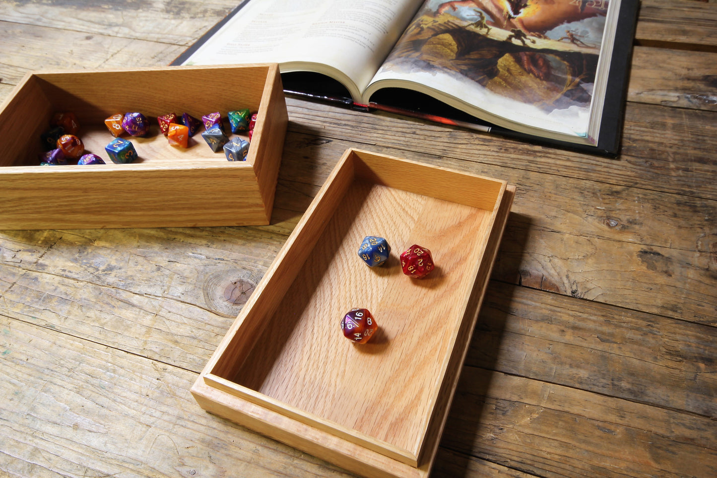 Oak engraved and personalised dice box by Fandomonium