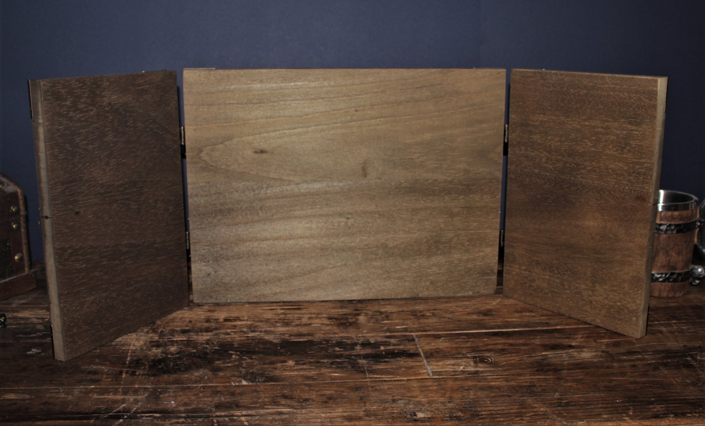 Rustic Copper Inlay Solid Wood Dungeon Master Screen