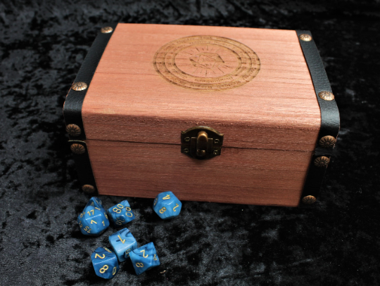 Personalised engraved wooden dice box with choice of designs and colours. For use with tabletop gaming, RPG, D&D etc. Free UK delivery with Fandomonium