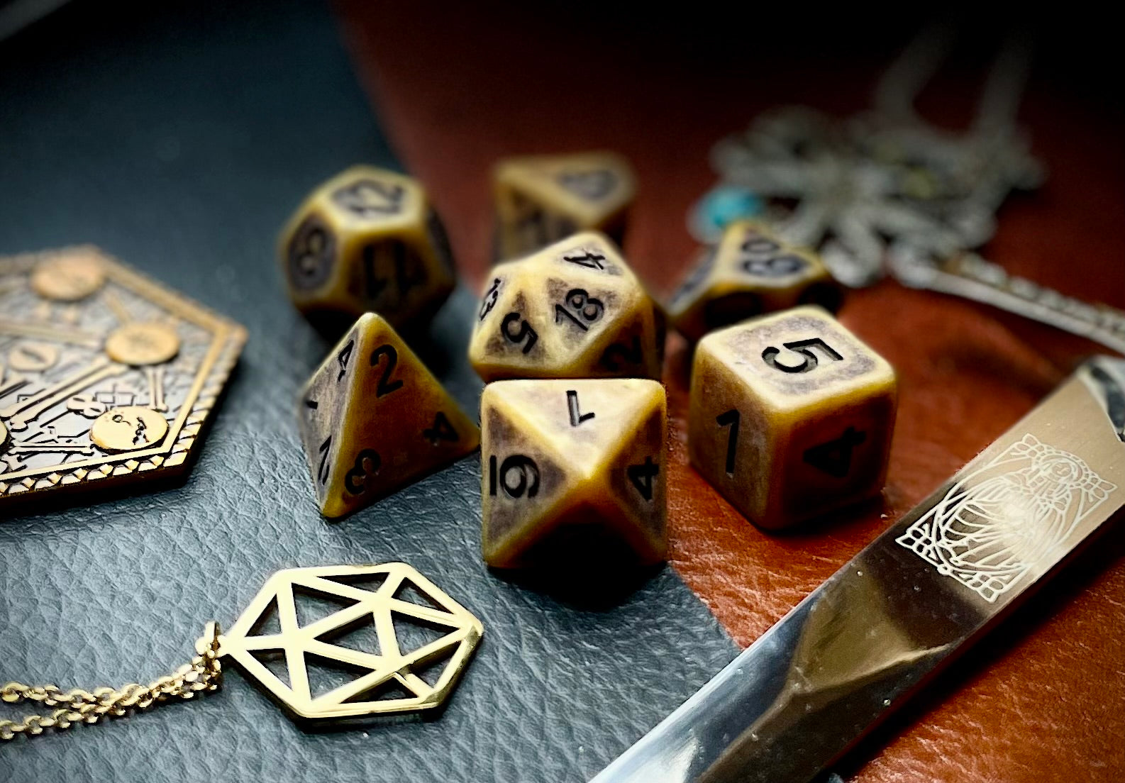 Ancient gold effect resin polyhedral dice set.  Yet another reason to add to your growing dice collection with these fantastic resin dice.  They are standard 16mm polyhedral dice sets perfect for Tabletop games and RPG's such as pathfinder or dungeons and dragons.  This set includes one of each D20, D12, D10, D%, D8, D6, D4.