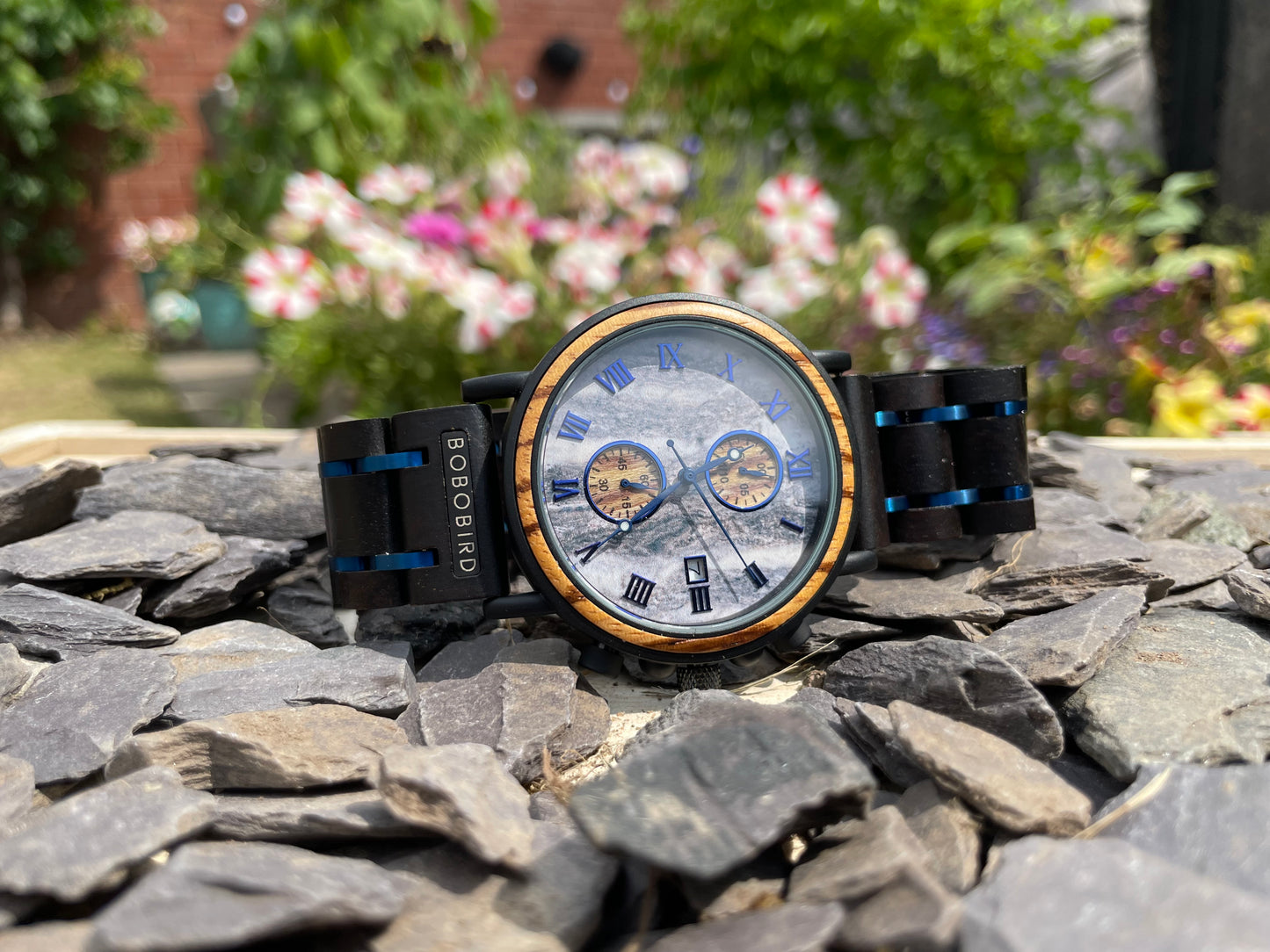 Black Wood & Blue Metal Interlocking Strap Self Winding Wooden Eco Watch

Made from solid wood and blue anodised stainless steel; these watches are both comfortable to wear and a unique timepiece. Free UK delivery by Fandomonium