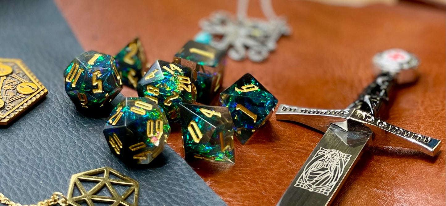 Green And Black Glitter Sharp Edge Dice Set Polished luxury sharp edge dice set Roll in style with these polyhedral dice sets perfect for Tabletop games and RPG's such as pathfinder or dungeons and dragons Free UK Delivery by Fandomonium