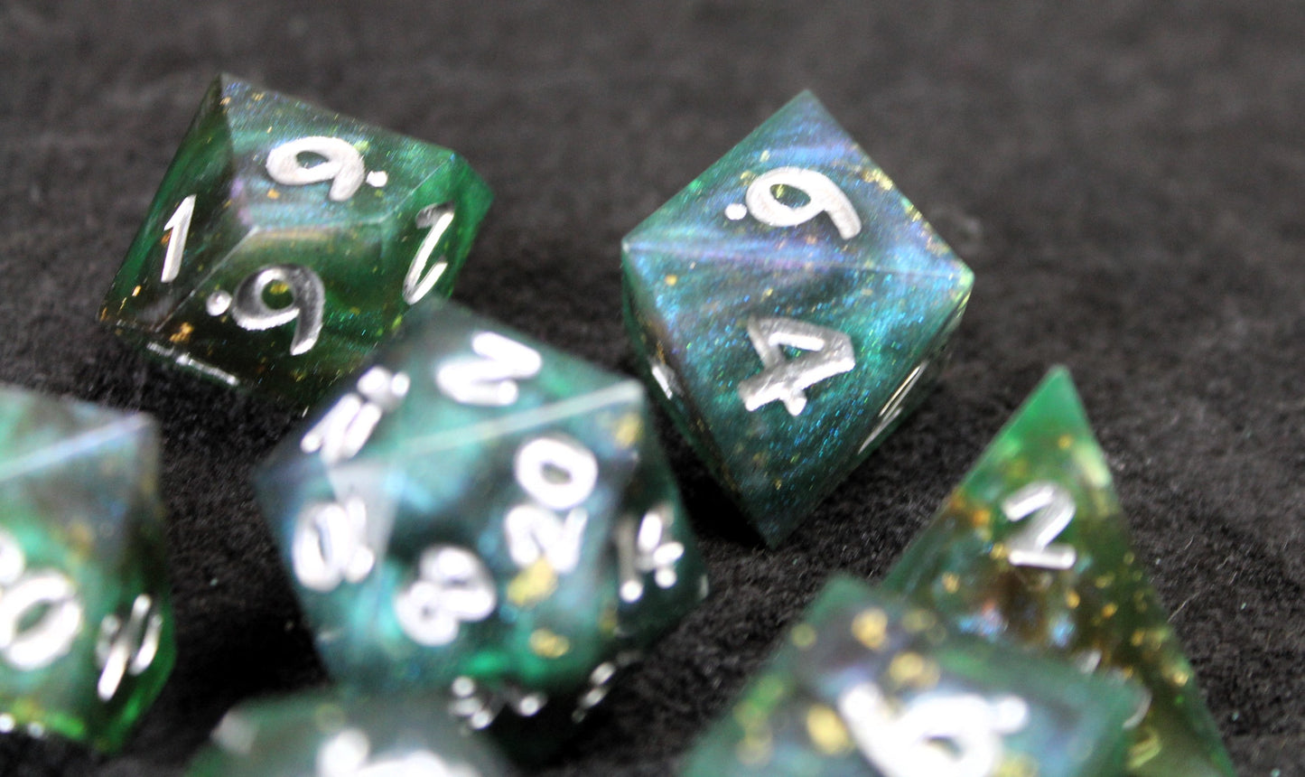 Dark Green Swirl Sharp Edge Dice Set

Polished luxury sharp edge dice set

Roll in style with these polyhedral dice sets perfect for Tabletop games and RPG's such as pathfinder or dungeons and dragons.

This set includes one of each D20, D12, D10, D%, D8, D6, D4.

Available both with or without a PU leather dice storage box.