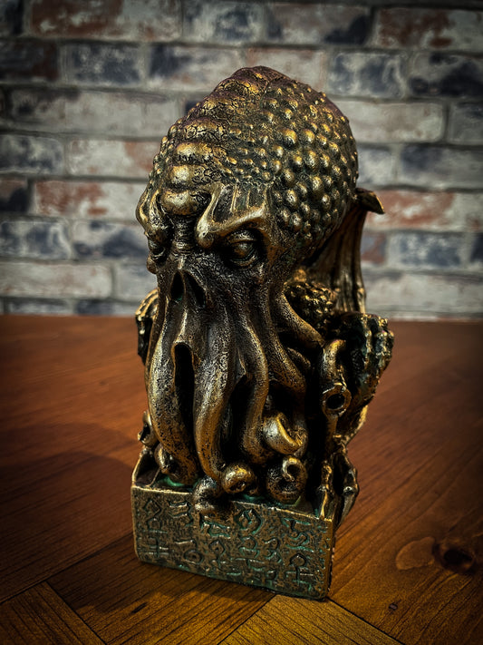 Cthulhu resin figurine. HP Lovecraft statue. Free UK delivery by UK Homeware