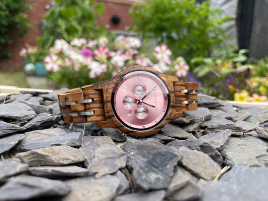 Zebrano & Metal Interlocking Strap Wooden Eco Ladies Watch

Made from solid zebrano, these watches are both comfortable to wear and a unique timepiece. Featuring a zebrano and metal interlocking frame strap along with a rose pink metallic face to create a unique look.
