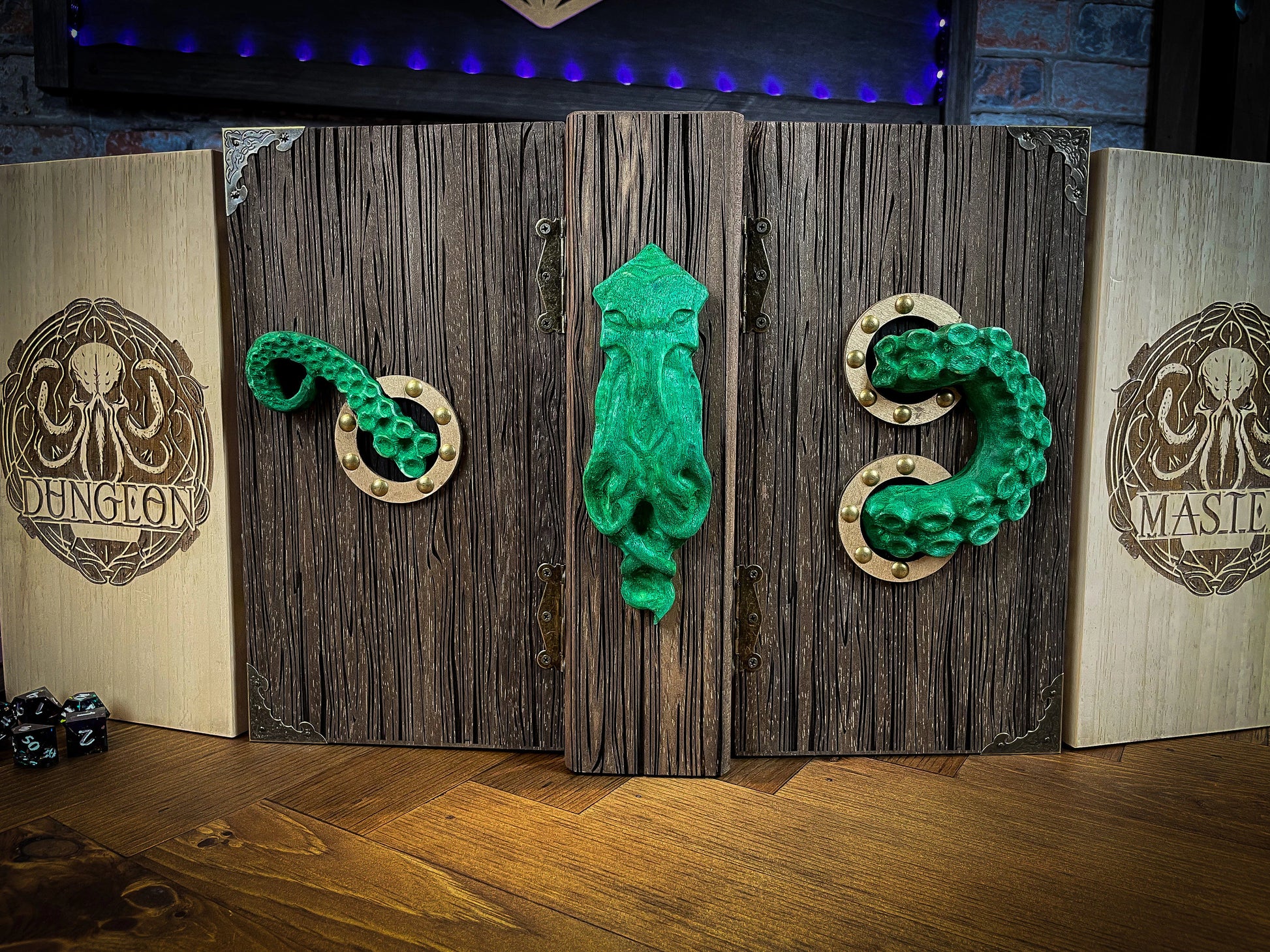 Cthulhu's curse Dungeon Master Screen.Made from solid wood and made to fold to resemble a book when not in use, this screen is stylish, fun and adds atmosphere to any game. Free UK delivery from Fandomonium