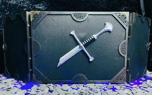 Behold the screen of shattered blades dungeon master screen. Made from solid wood with a black PU leather front; this screen is made to create atmosphere at your table. Complete with 3D sword hilt on the center panel - a reminder to your players of those who have fallen before your dice!  Free UK shipping from Fandomonium