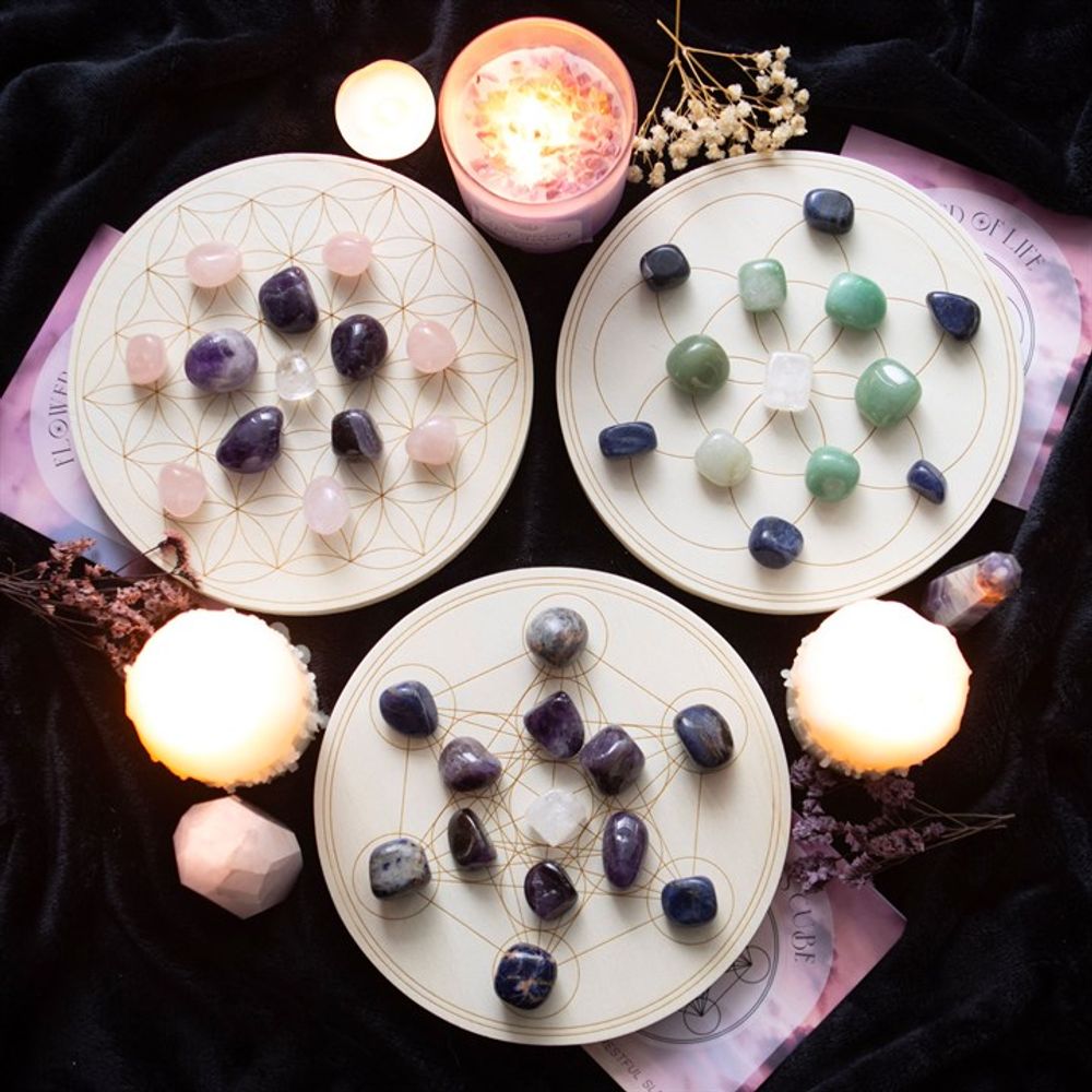 Seed of Life Crystal Grid Set  Practice the spiritual art of amplifying energies with this lovely crystal grid set. The Seed of Life is a geometric pattern widely recognised as a visual representation of the universe. This set includes everything needed to arrange your own crystal grid for attracting abundance, prosperity and success. Free UK delivery by Fandomnium